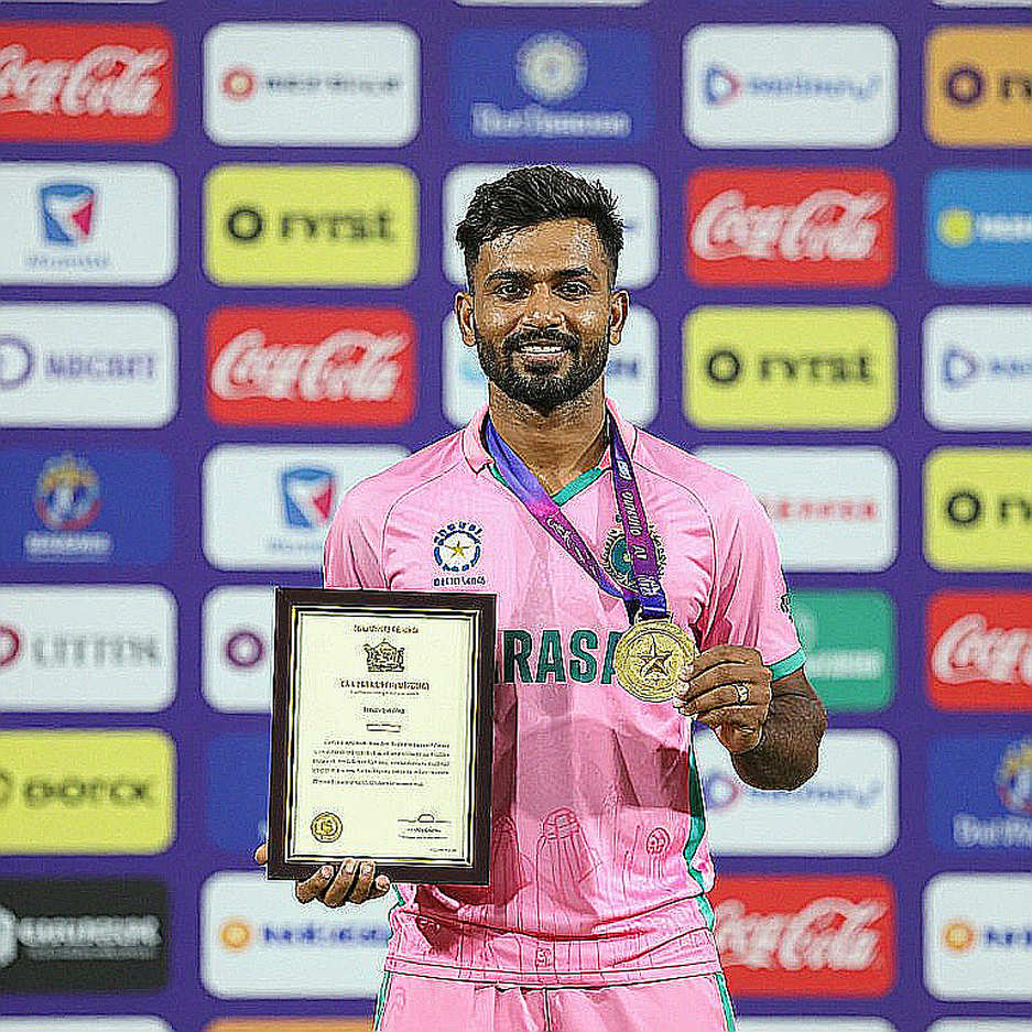 ভিনু মানকড় ট্রফিতে দুই সেঞ্চুরি: সংখ্যা যেখানে গল্প বলে অন্য কথা